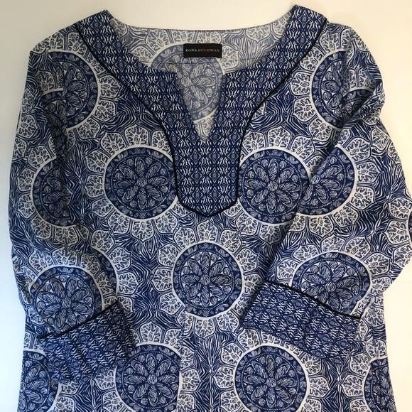 🛍Dana Bachman blue/white flowy blouse - Picture 3 of 6